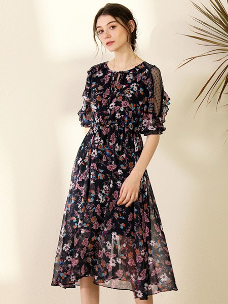 芝麻E柜2020春夏装女装