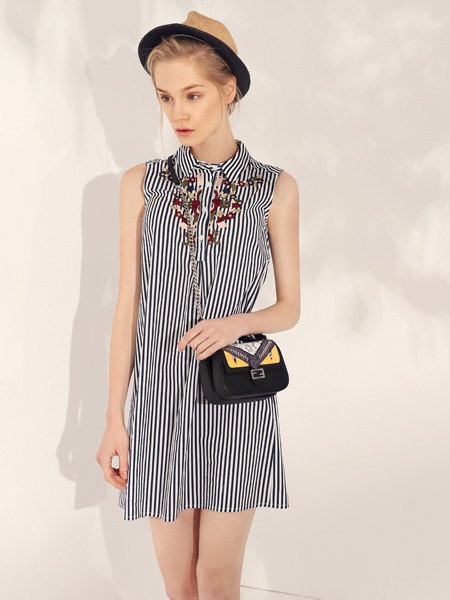 万泽丰2020春夏装女装