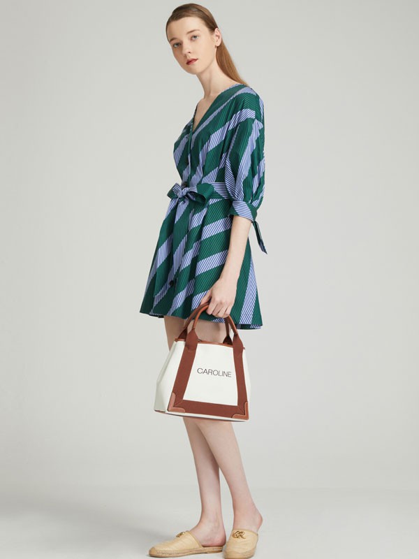 卡洛琳2020春夏装女装