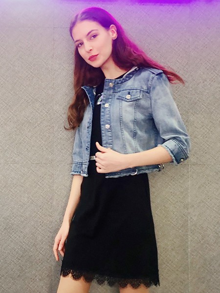 艾卓拉女装2020春夏季蓝色纯色外套