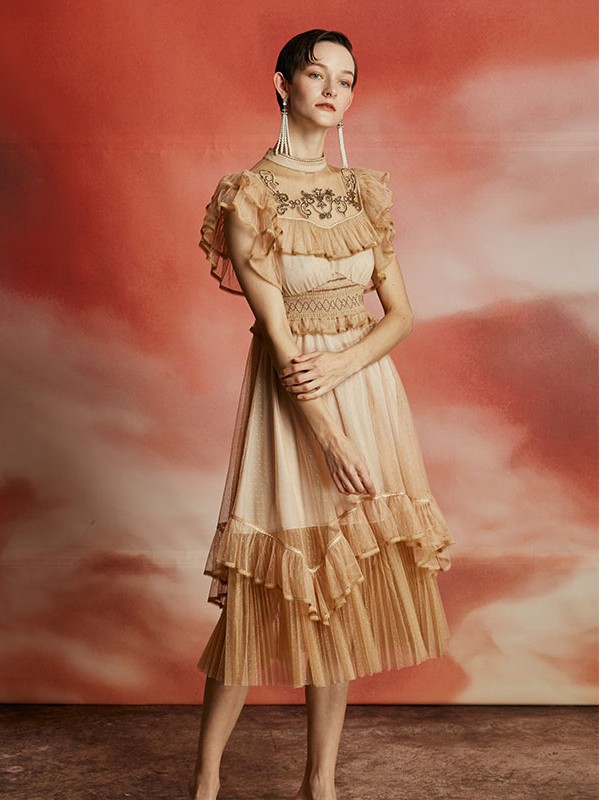 OceanFlame2020夏季卡其色木耳边连衣裙