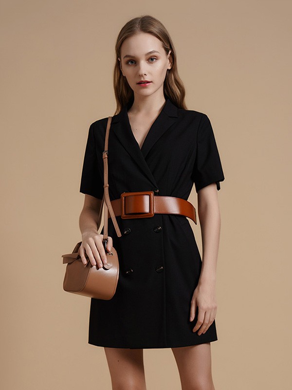 伊树女装2020夏季黑色纯色连衣裙