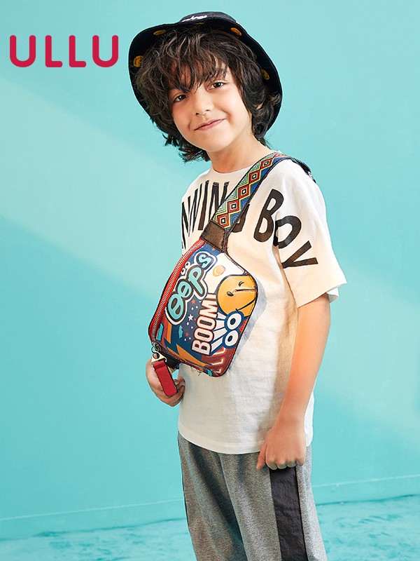 UU2020春夏季白色字母T恤