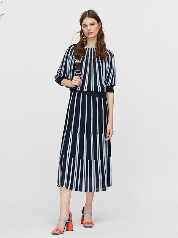 MAX&CO.女装2020夏季黑色条纹连衣裙