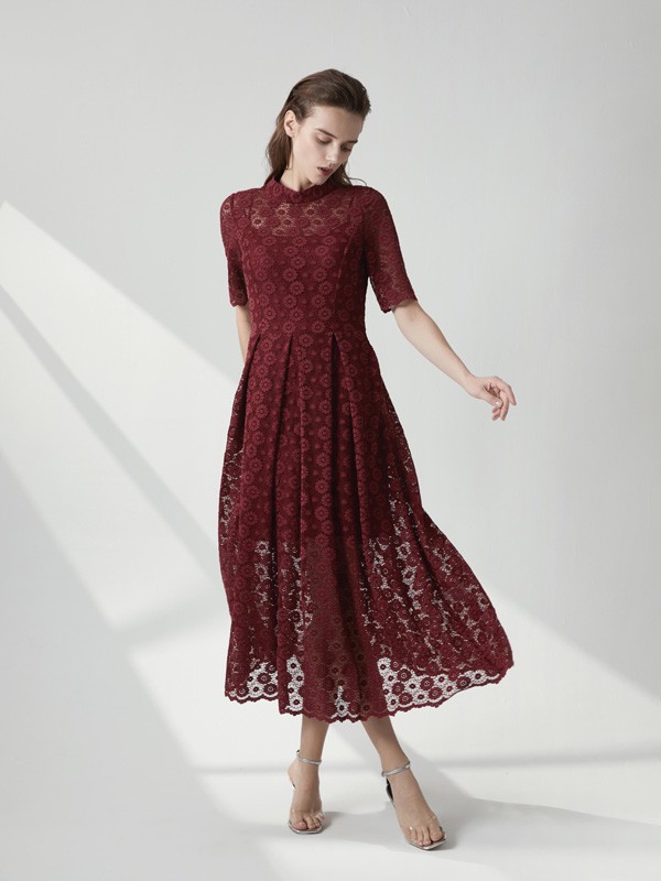 路卡西2020春夏季酒红色镂空连衣裙
