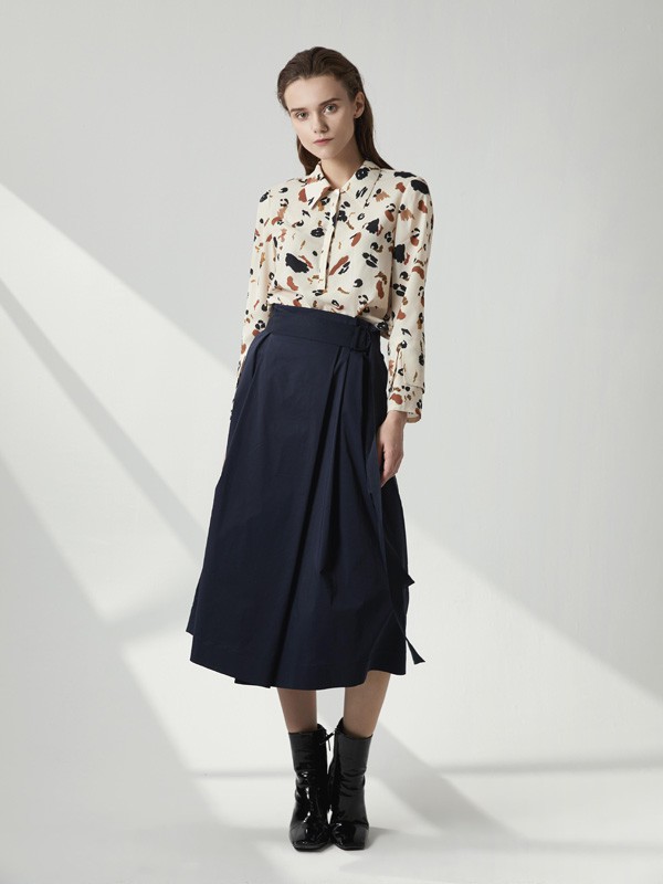 路卡西2020春夏季米色印花衬衫