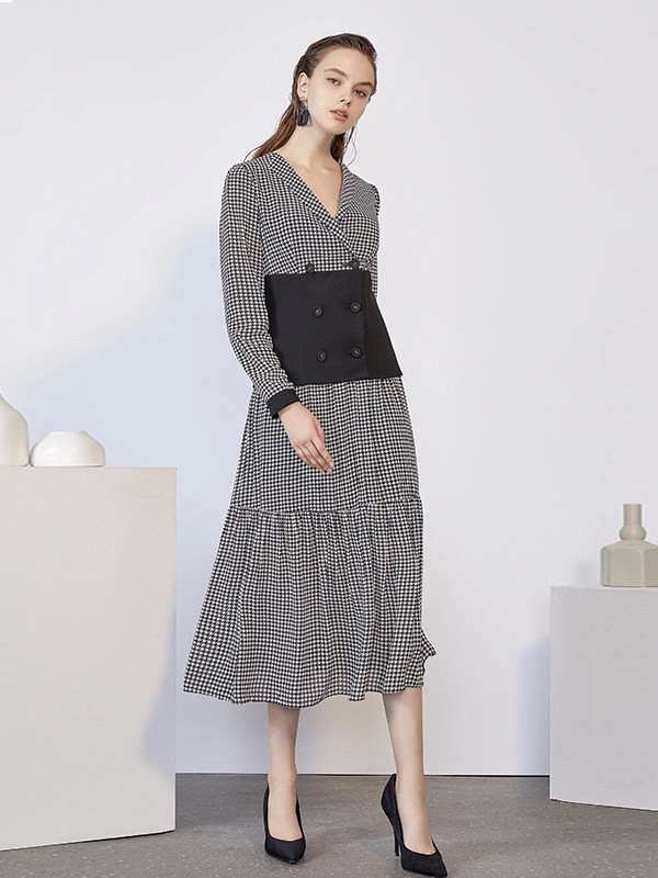 藏九2020秋季黑色格子连衣裙