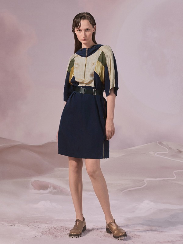 谜底2020秋冬季拼色撞色上衣