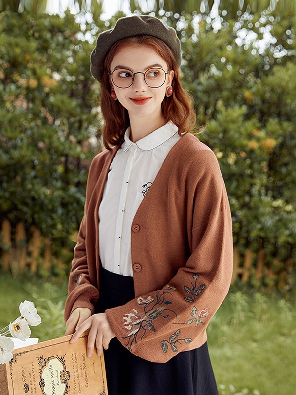 阿依莲2020秋季卡其色宽松外套