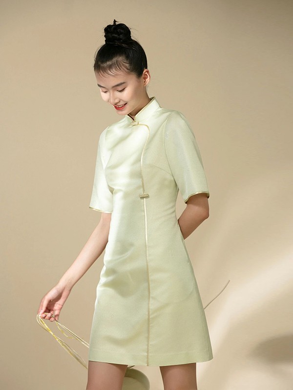 衡韵雅序2020夏季绿色纯色旗袍