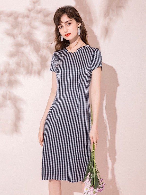 维米莉2020夏季藏蓝色条纹连衣裙