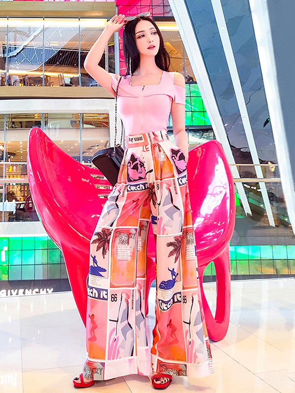 型色缤纷2020夏季粉色印花阔腿裤