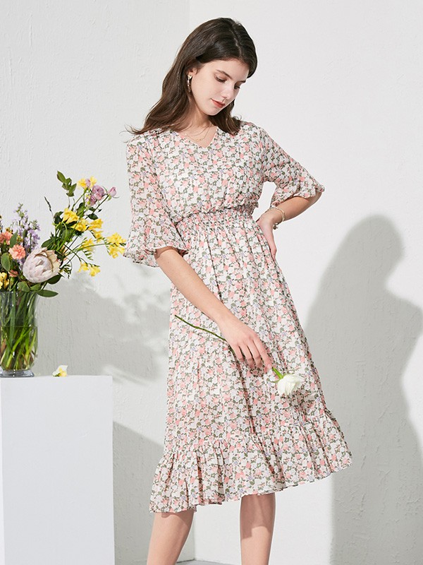 纳纹2020夏季粉色碎花连衣裙