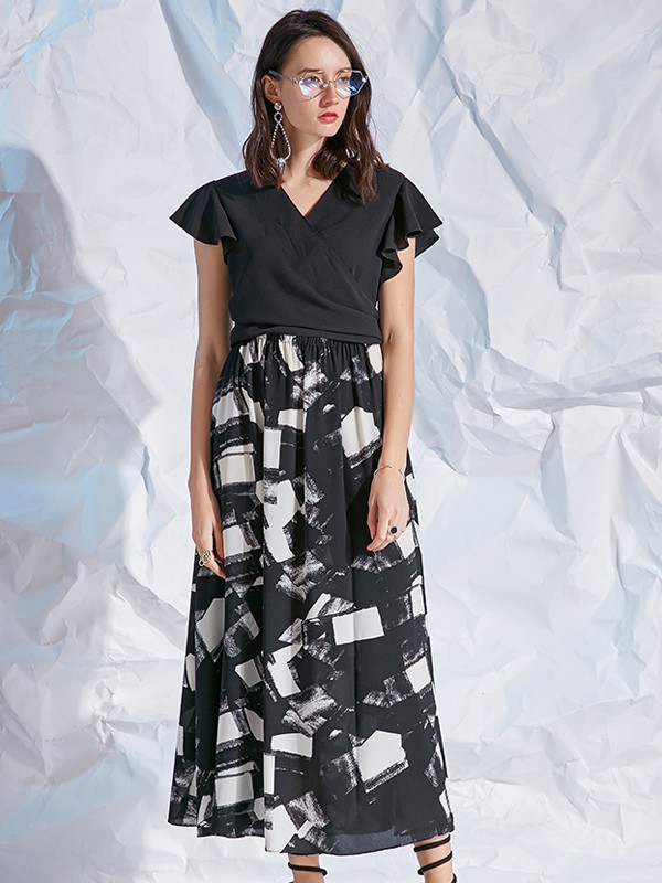 卡布依女装2020春夏季黑色印花半身裙