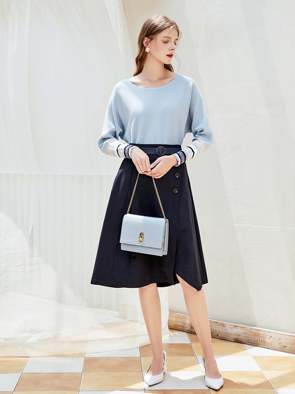 佳人苑2020秋季蓝色撞色针织衫