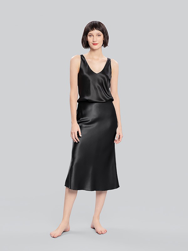 曼尼陀2020春夏季黑色纯色睡裙