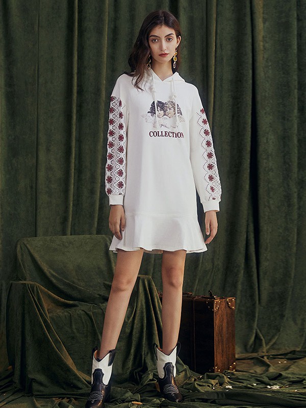 西蔻女装2020秋季白色印花连衣裙