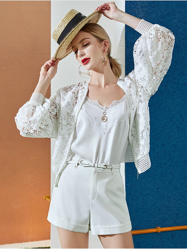 百丝2020秋季白色泡泡袖外套