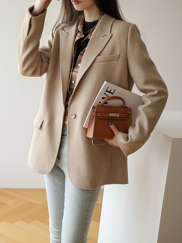 嘉茱莉2020秋季卡其色纯色外套