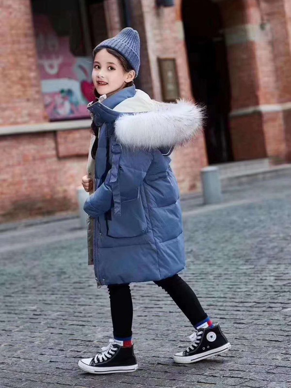 宾果童话2020秋冬季蓝色带毛领羽绒服