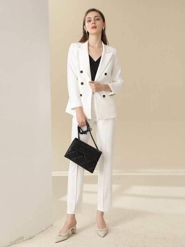 爱依莲2020秋冬季白色纯色西装