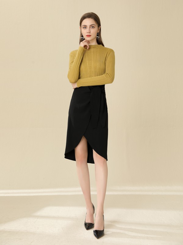 爱依莲2020秋冬季黑色开叉半身裙