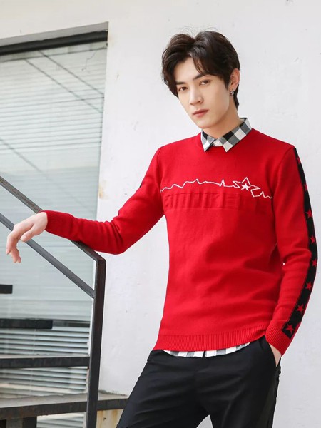 品客成2020秋冬季红色字母打底衫