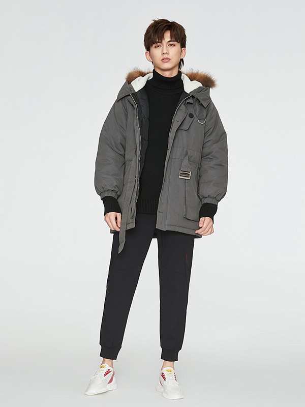 KIKC2020秋冬季灰色带毛领羽绒服