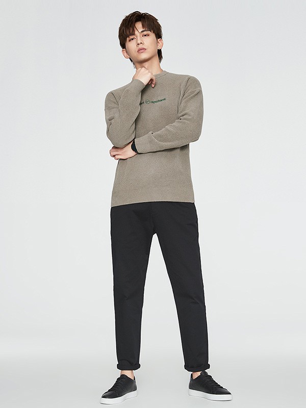 KIKC男装2020秋冬季咖啡色字母上衣