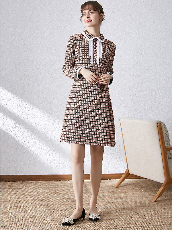 ​宾丽女装2020秋冬季杏色格子连衣裙
