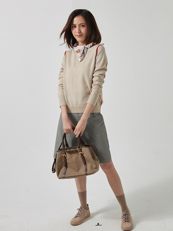 那禾2020秋冬季米色宽松上衣