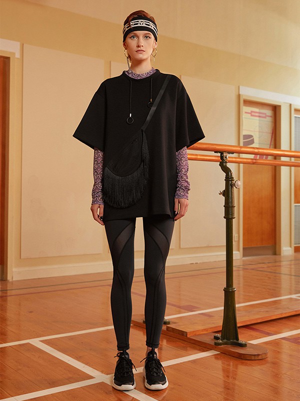 云思木想2020秋冬季黑色纯色T恤