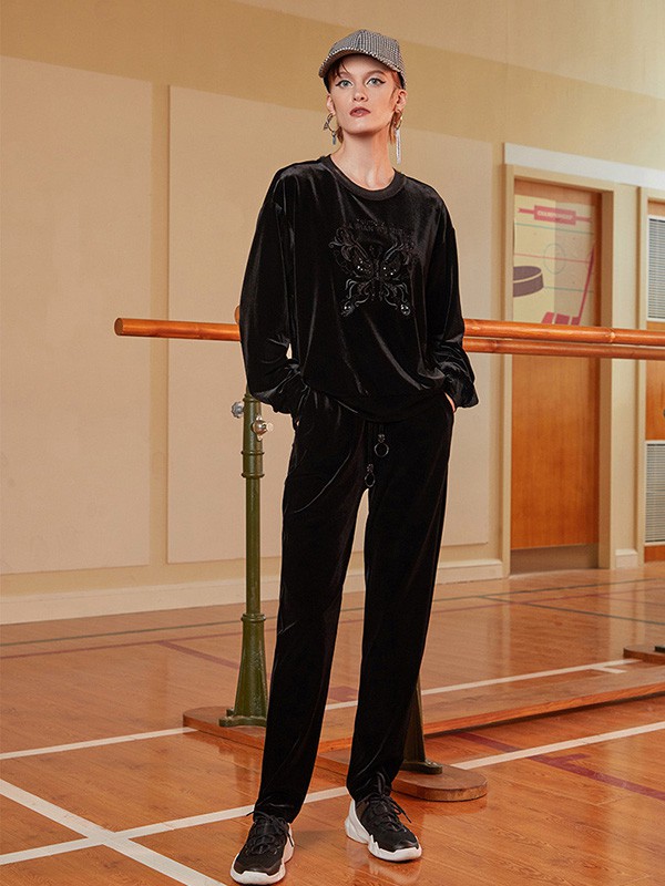 云思木想2020春夏季黑色图案上衣