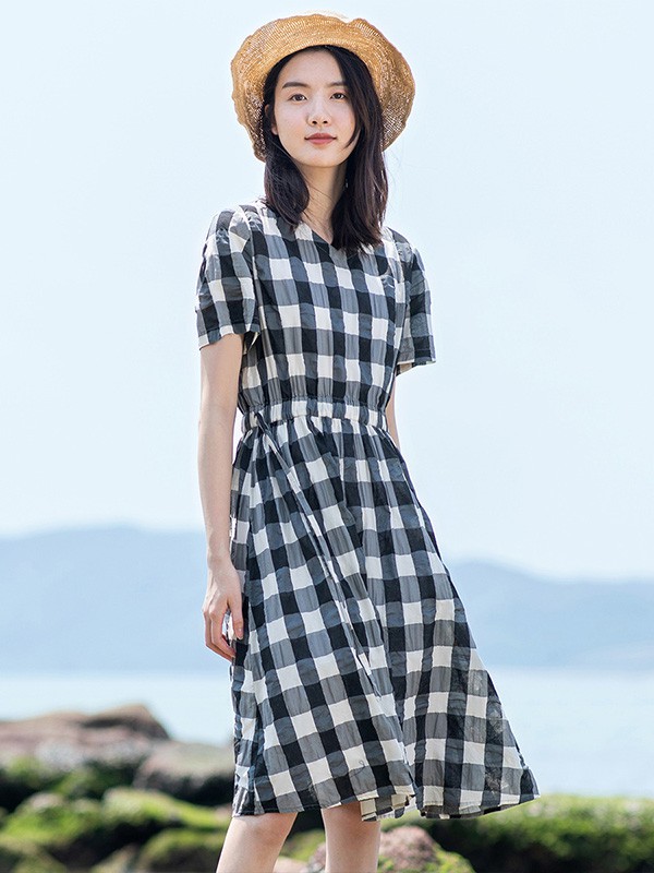子陌2020春夏季黑色格子连衣裙