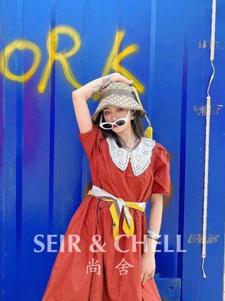 尚舍女装2020春夏季橙色宽松连衣裙