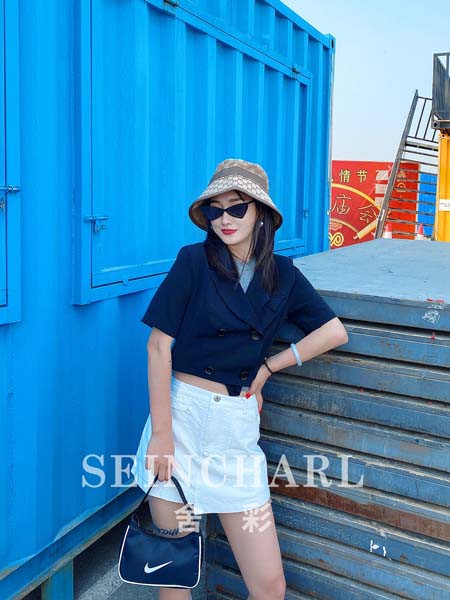 尚舍女装2020春夏季藏蓝色纯色上衣