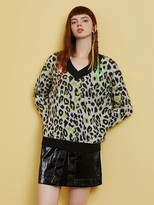 Jamor女装2020秋冬季黑色撞色毛衣