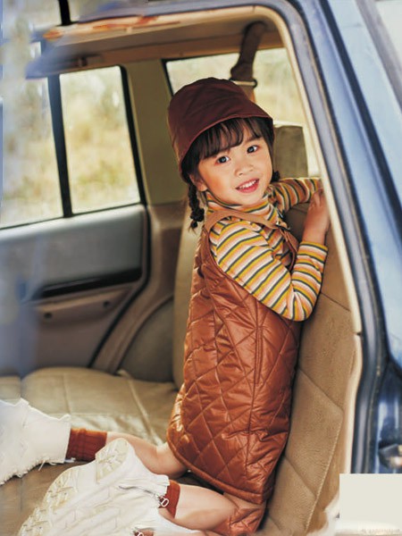 彩色笔童装2019秋冬季橙色条纹打底衫