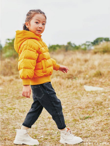 彩色笔童装2020秋冬季黄色纯色棉服