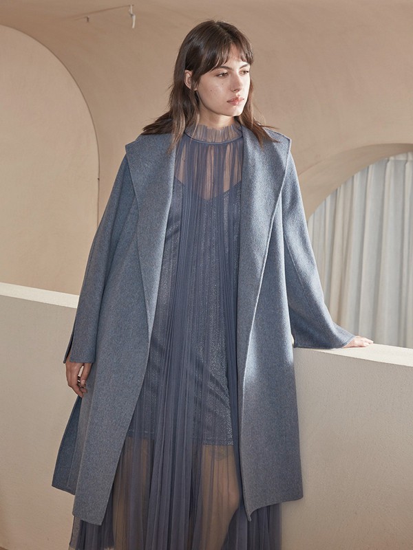 斯尔丽2020秋冬季蓝色纯色大衣