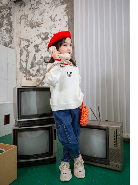 小嗨皮2020秋冬季白色印花卫衣