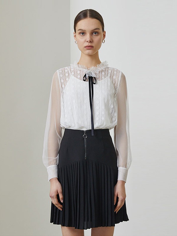 红凯贝尔2020秋冬季白色镂空上衣