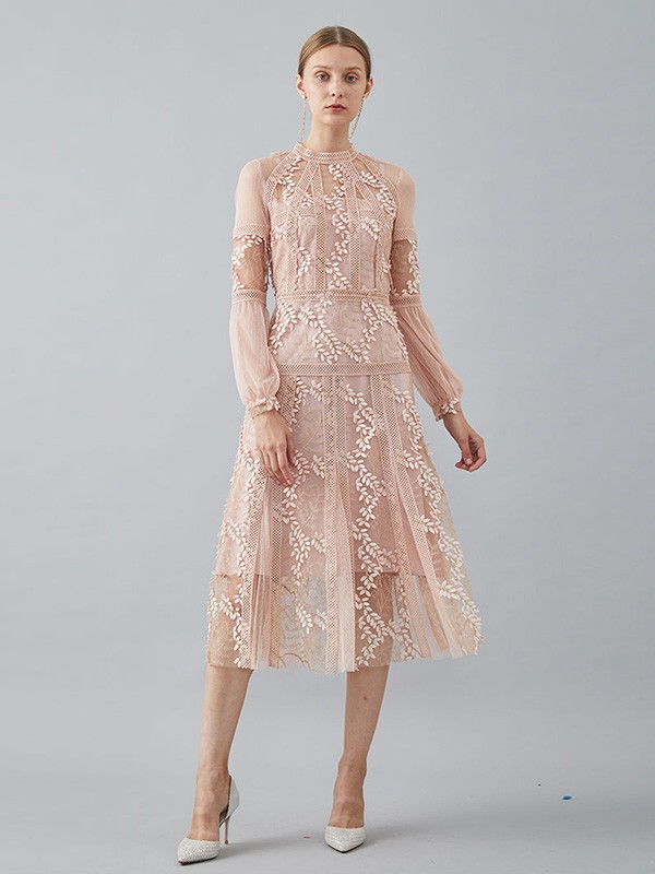 红凯贝尔2020秋冬季粉色纱网连衣裙