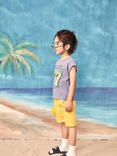 宠来宠趣2020春夏季灰色印花T恤