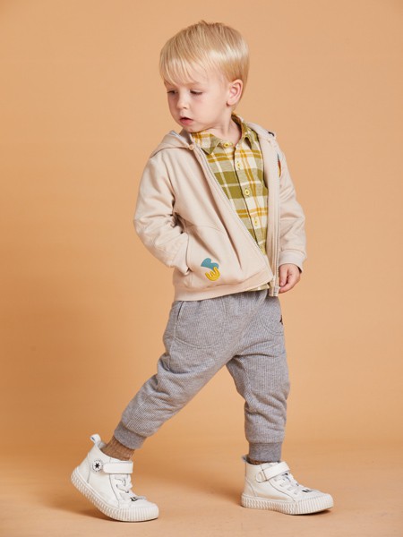 可拉比特2020秋冬季米色印花外套