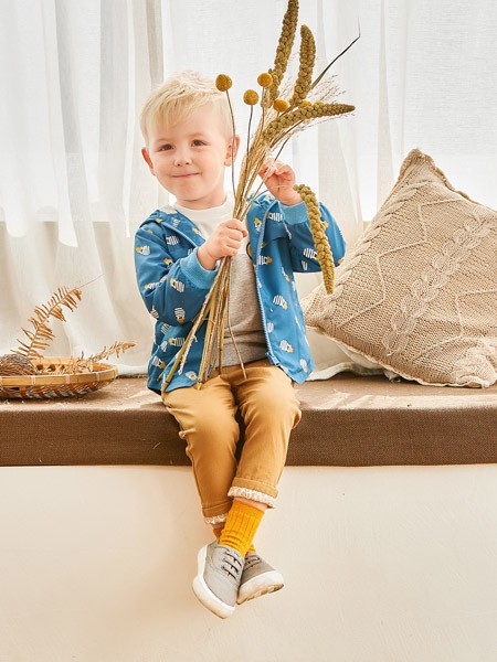 可拉比特2020秋冬季蓝色印花外套