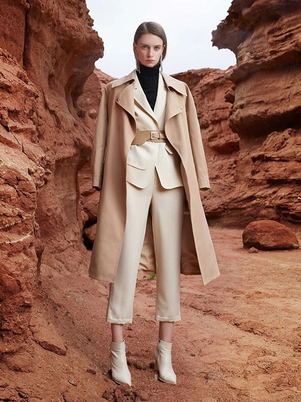 芝仪2020秋冬季米色收腰西装