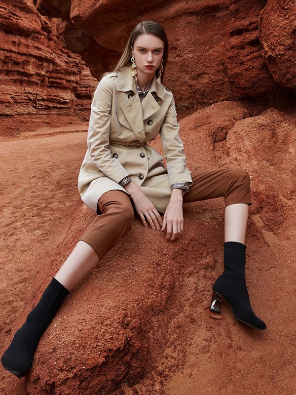 芝仪2020秋冬季卡其色收腰风衣