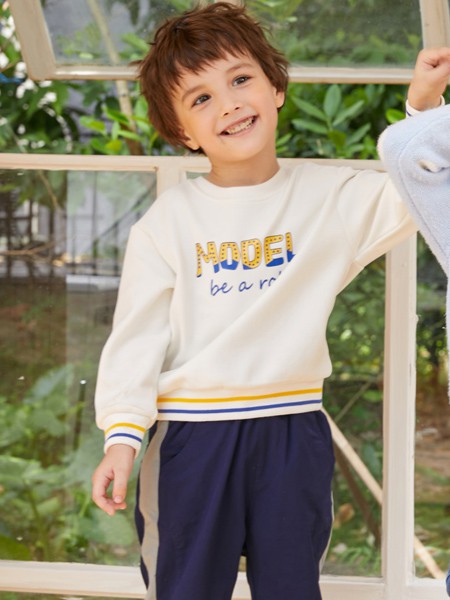 啾比乐2020秋冬季米色印花卫衣