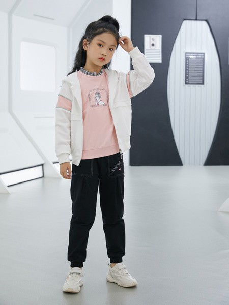 啾比乐2020秋冬季白色宽松外套